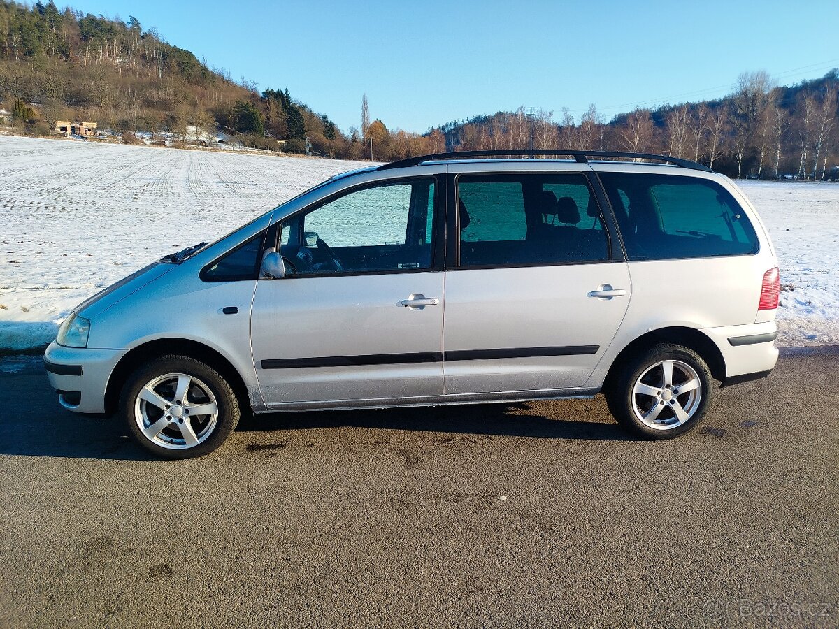 VW Sharan 1.9 tdi 7 mist nová stk - 7