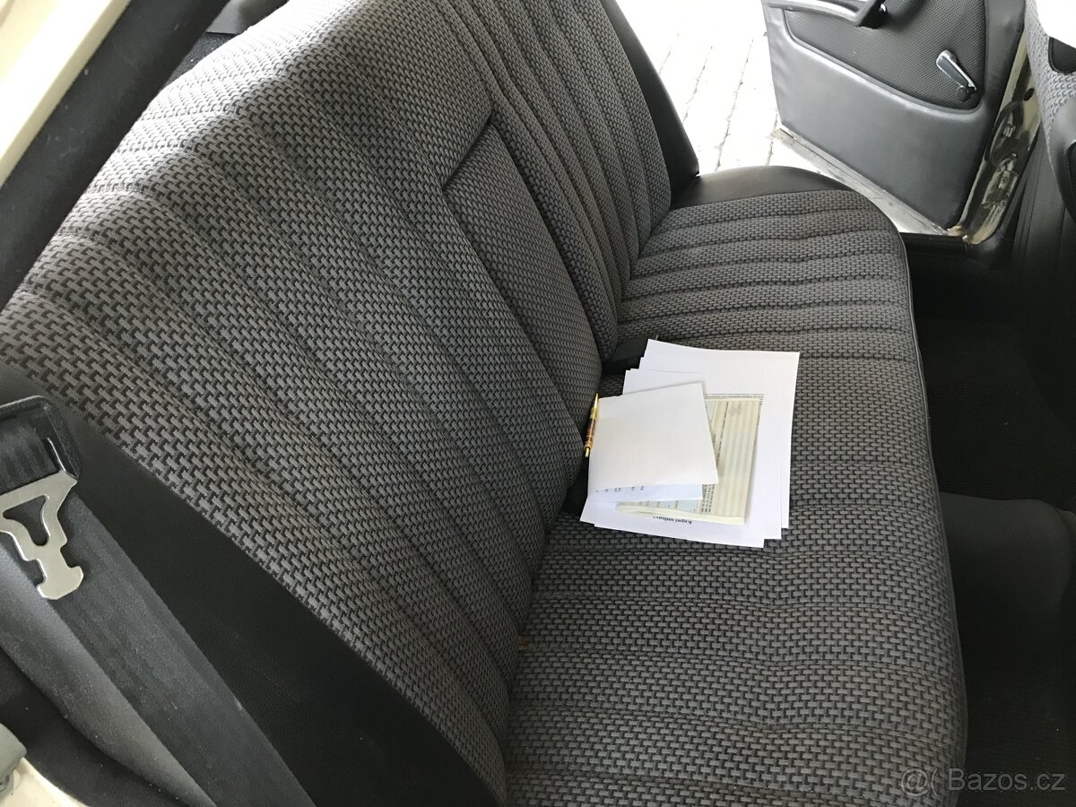 Mercedes Benz W123 240D - 7