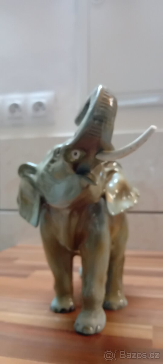 Porcelánový slon - 7