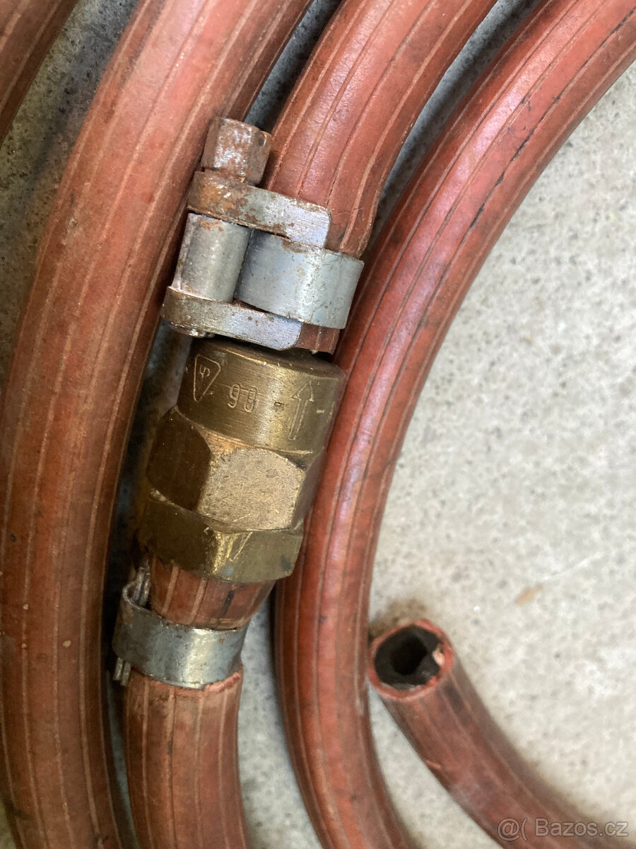 Hadice tlaková s ventilem 500 kč - 7