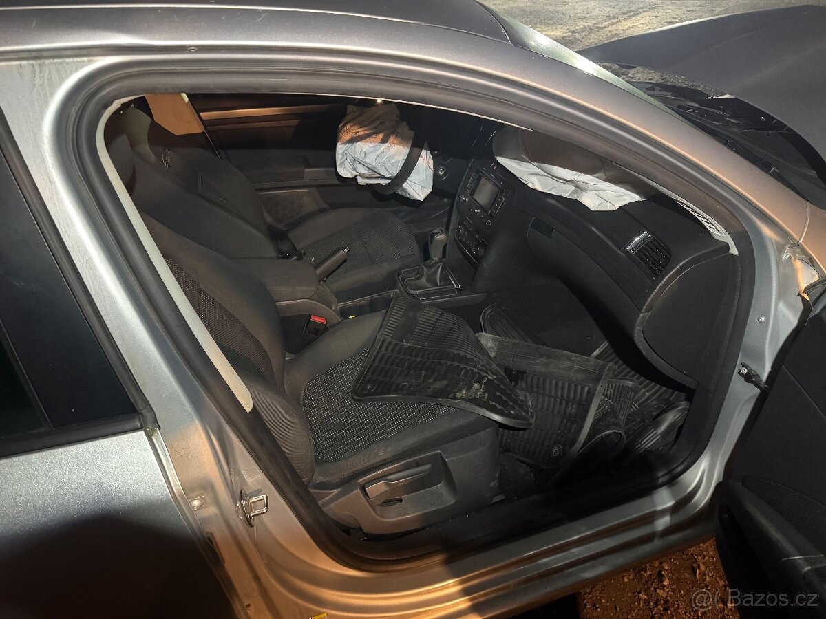 Prodám náhradní díly Škoda Superb 2 - 7