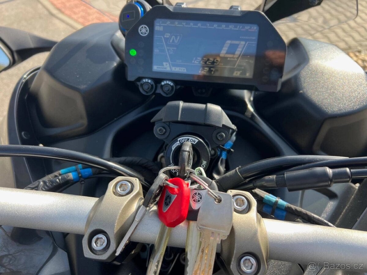Prodám YAMAHA NIKEN - 7