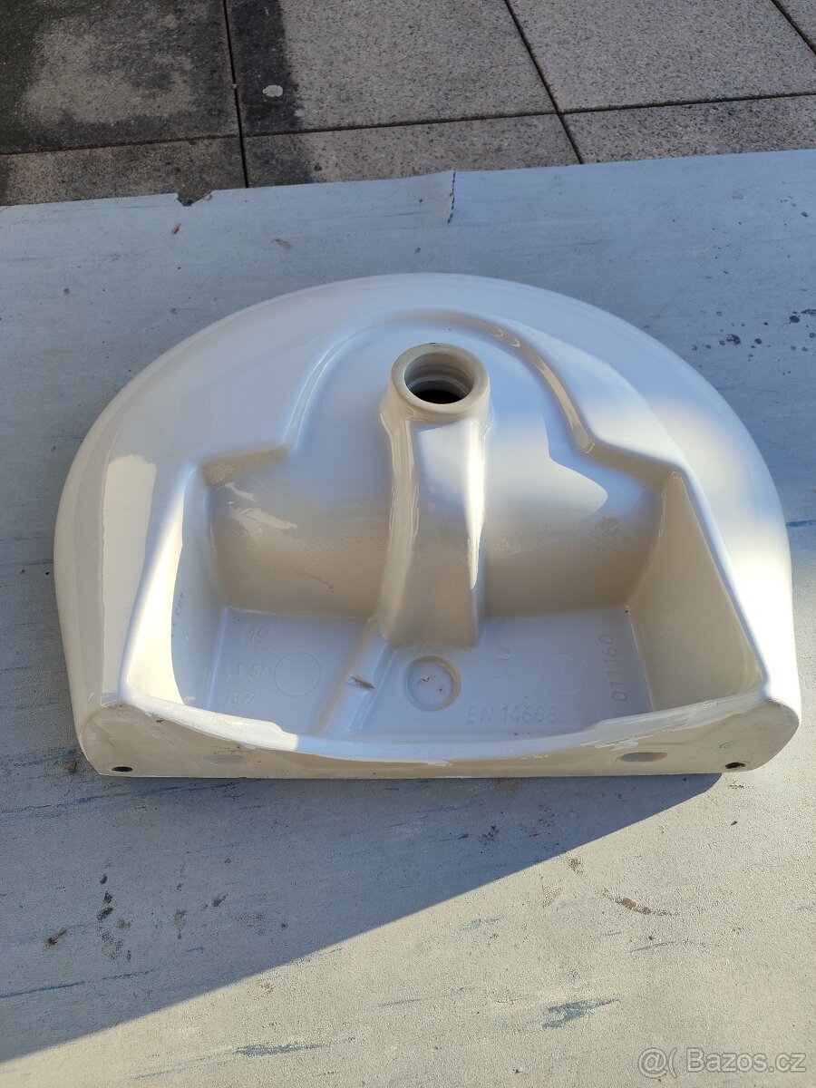 Umyvadlo 60cm - 7