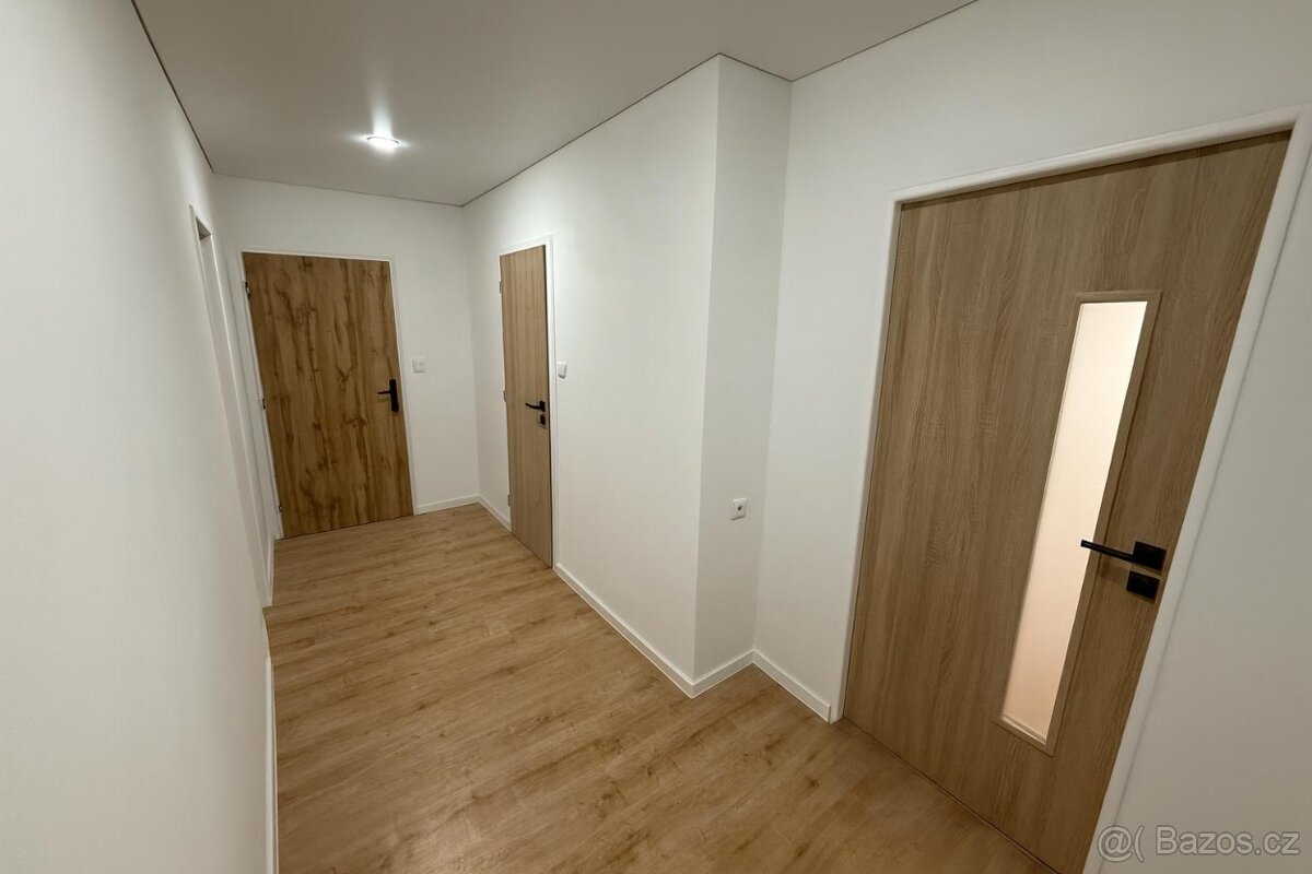 Byt 3+1, ul. Česká, Most - 7