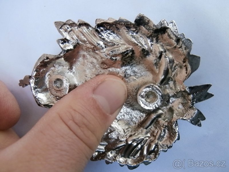 Ozdoba kovová znak na starožitný trezor Popelka za 1000 kč - 7