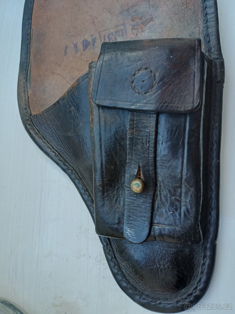 prvorepublikové pouzdro pistole vz. 24 - 7