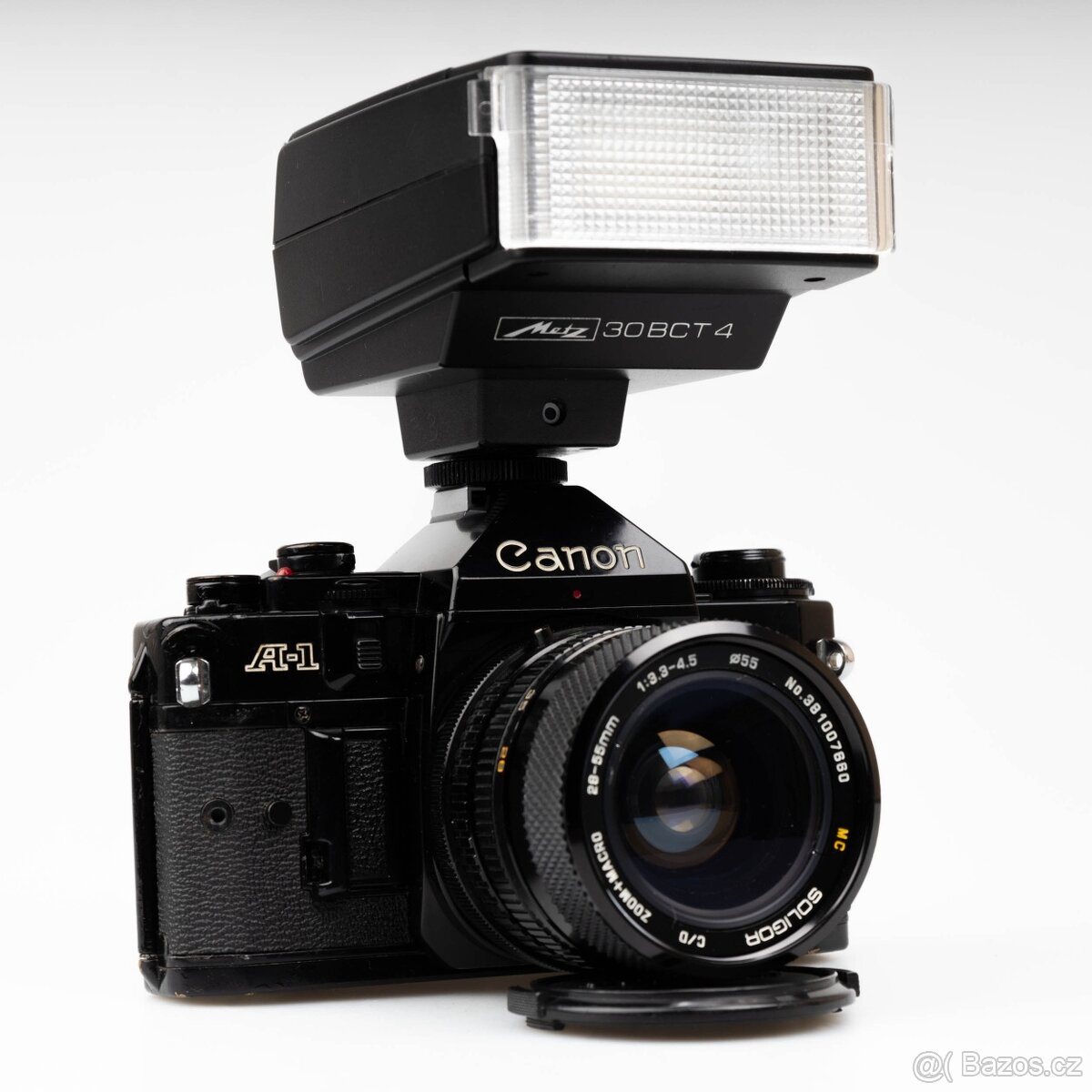 Canon A-1 se dvěma objektivy a příslušenstvím - 7