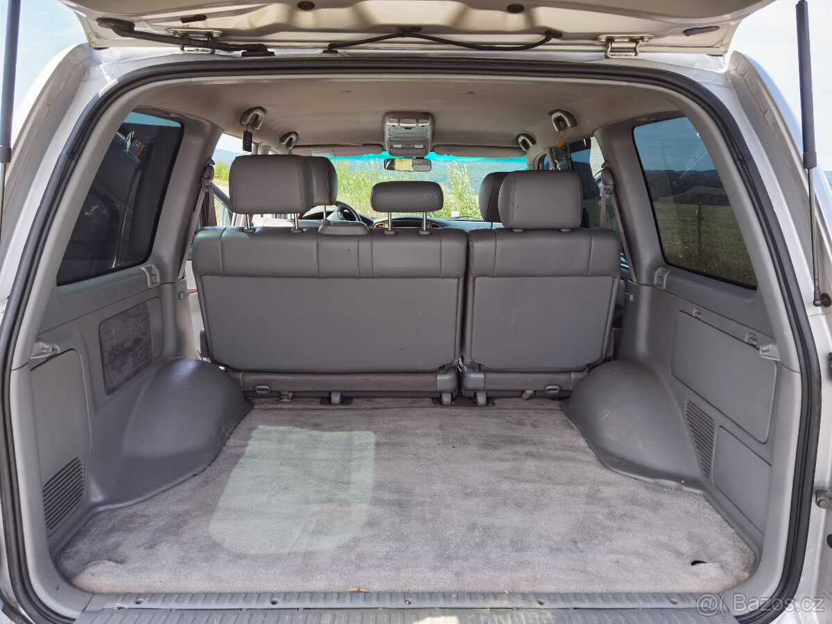 Toyota Land Cruiser 100 - 7