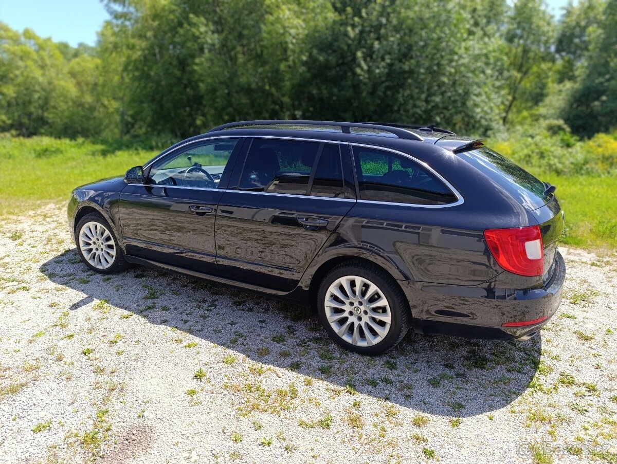 ŠKODA SUPERB COMBI 2.0TDi 4x4 ,, ELEGANCE " - 7