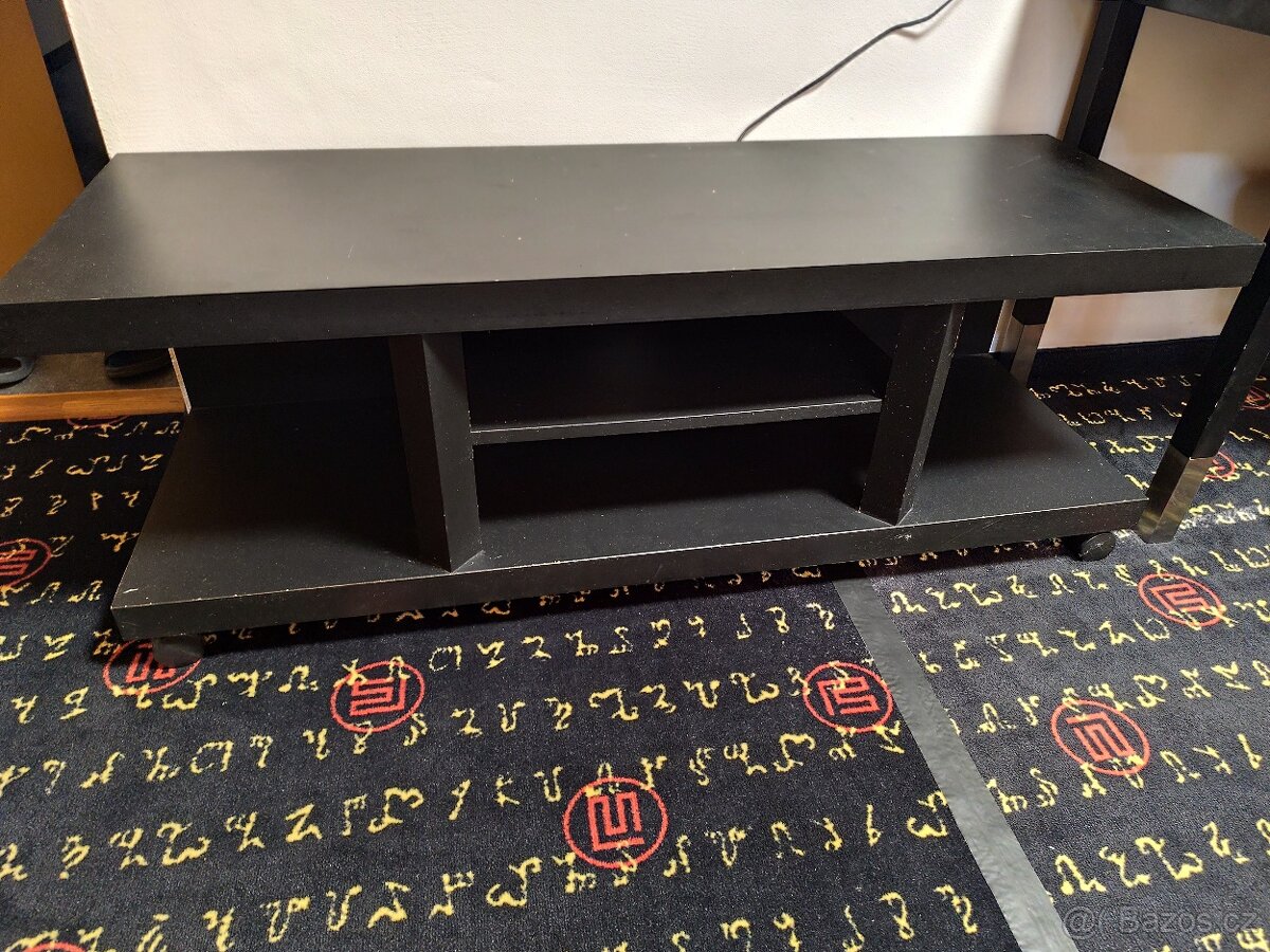 Stolek pod televizi - 7