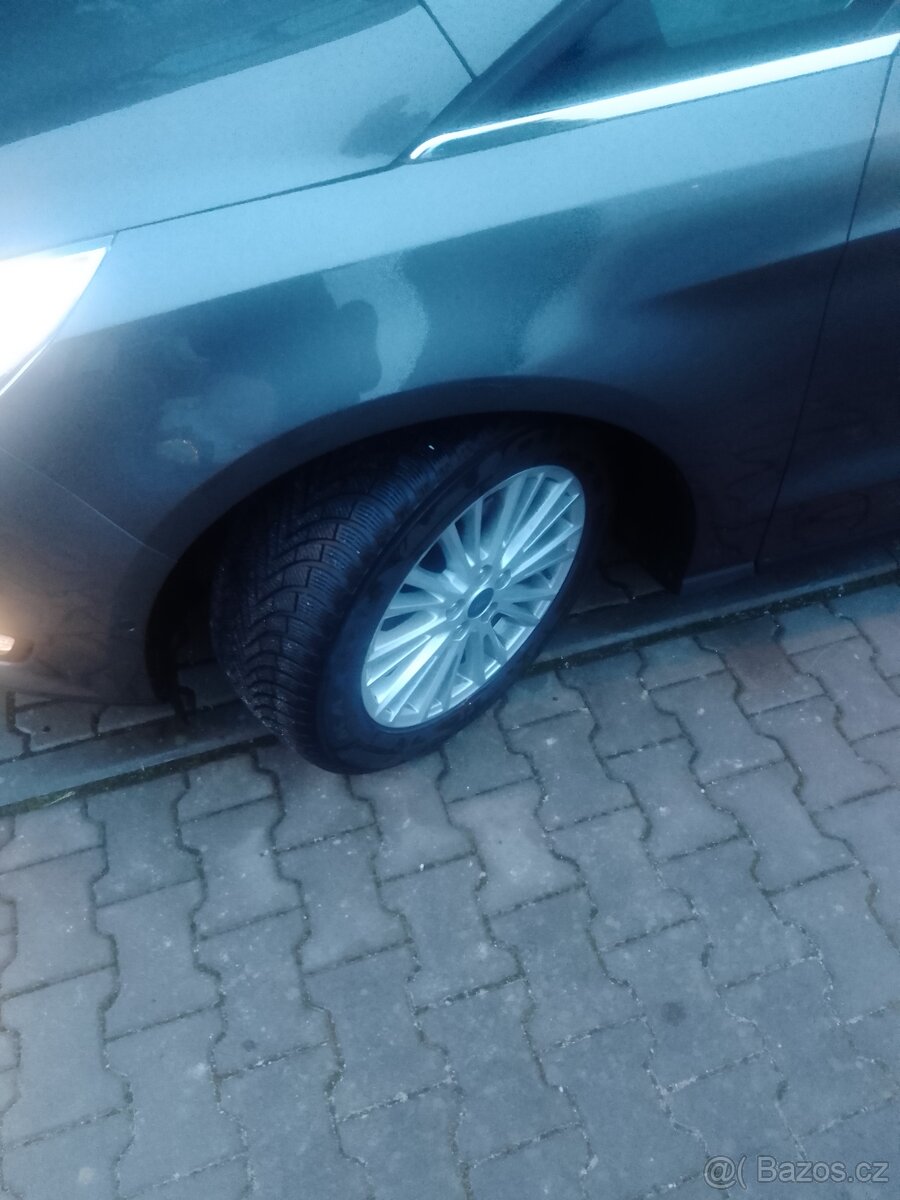 Ford Galaxy /2.0 TDCI 110Kw Titanium , aut. Motor 20.000 km - 7