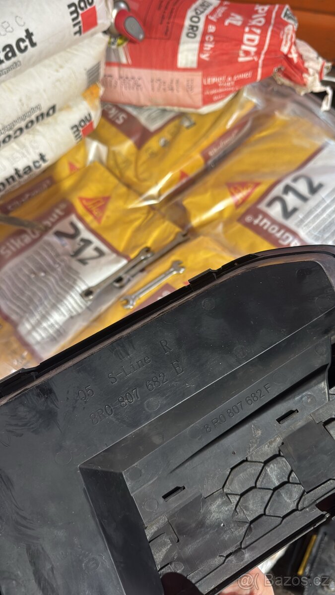 Audi Q5 – přední levá mřížka (MLHOVKA) - 7