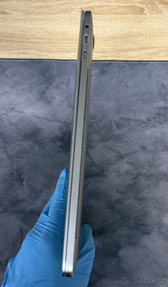 Apple Macbook Pro 15" 2016 i7/16GB/512GB - 7