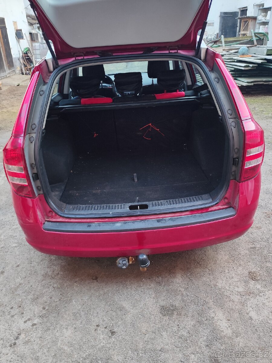 Kia ceed 1.6 crdi 84 kW r.v. 2009 - 7