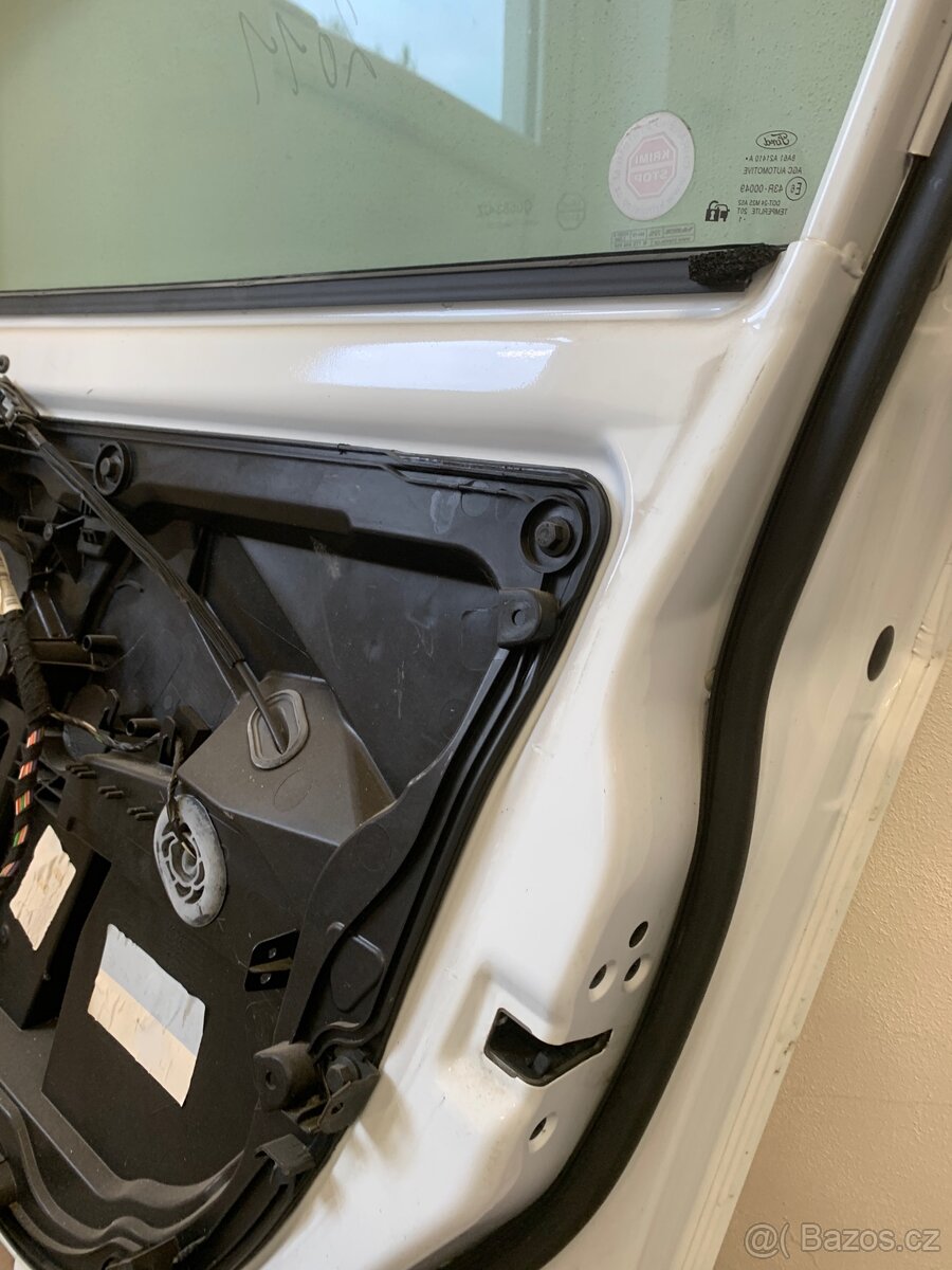 Ford Fiesta 6, 2011, PP dveře - 7