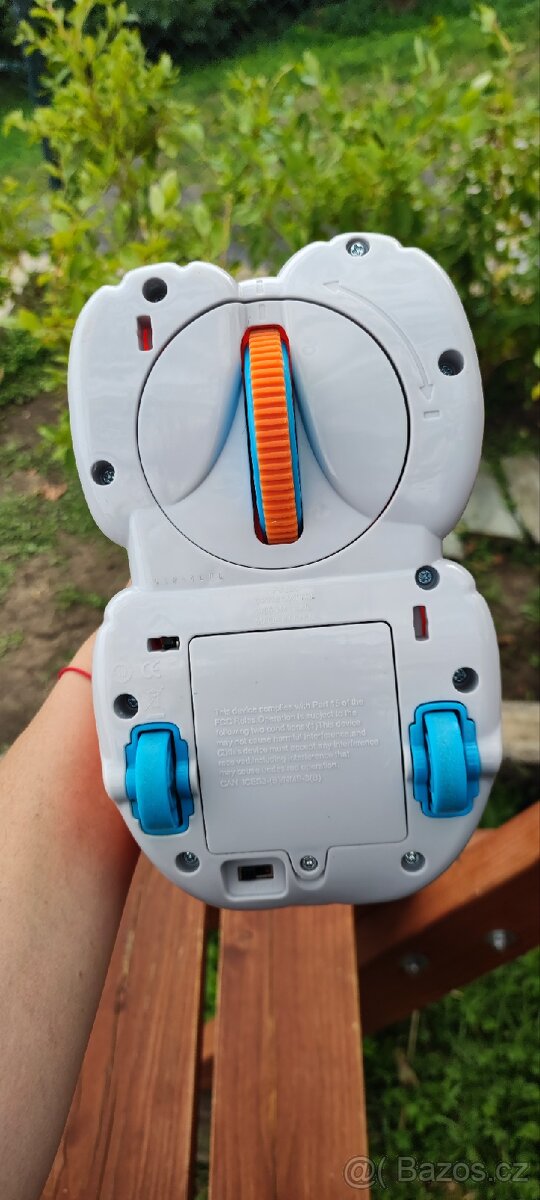 Hrající, svítící a jezdící liška Fischer Price top stav - 7