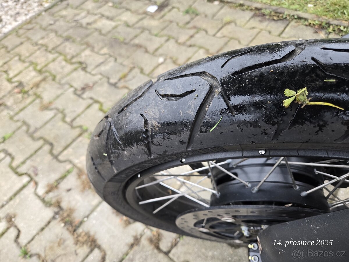 Moto Guzzi V85TT - 7