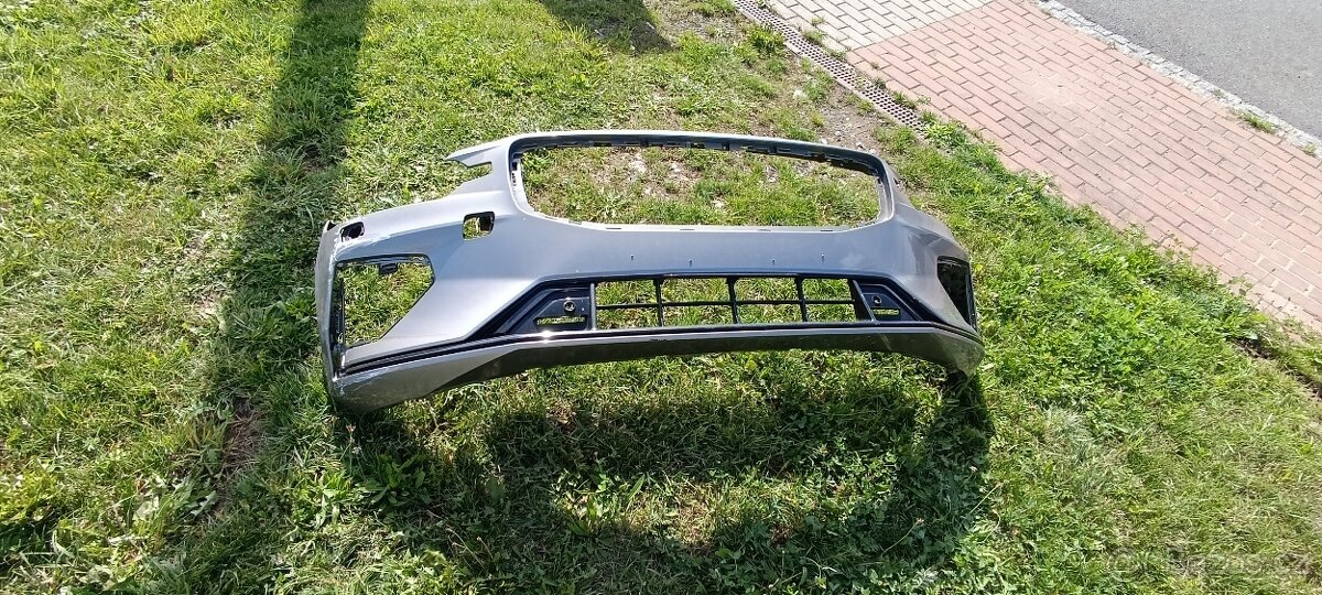 Volvo V60 II nárazník R-Design přední - 7