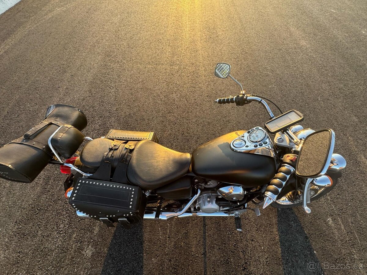 Honda Shadow VT125 - 7