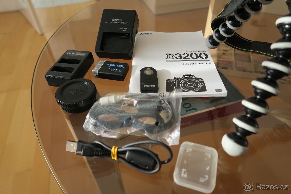 Nikon D3200 + objektiv a příslušenství - 7