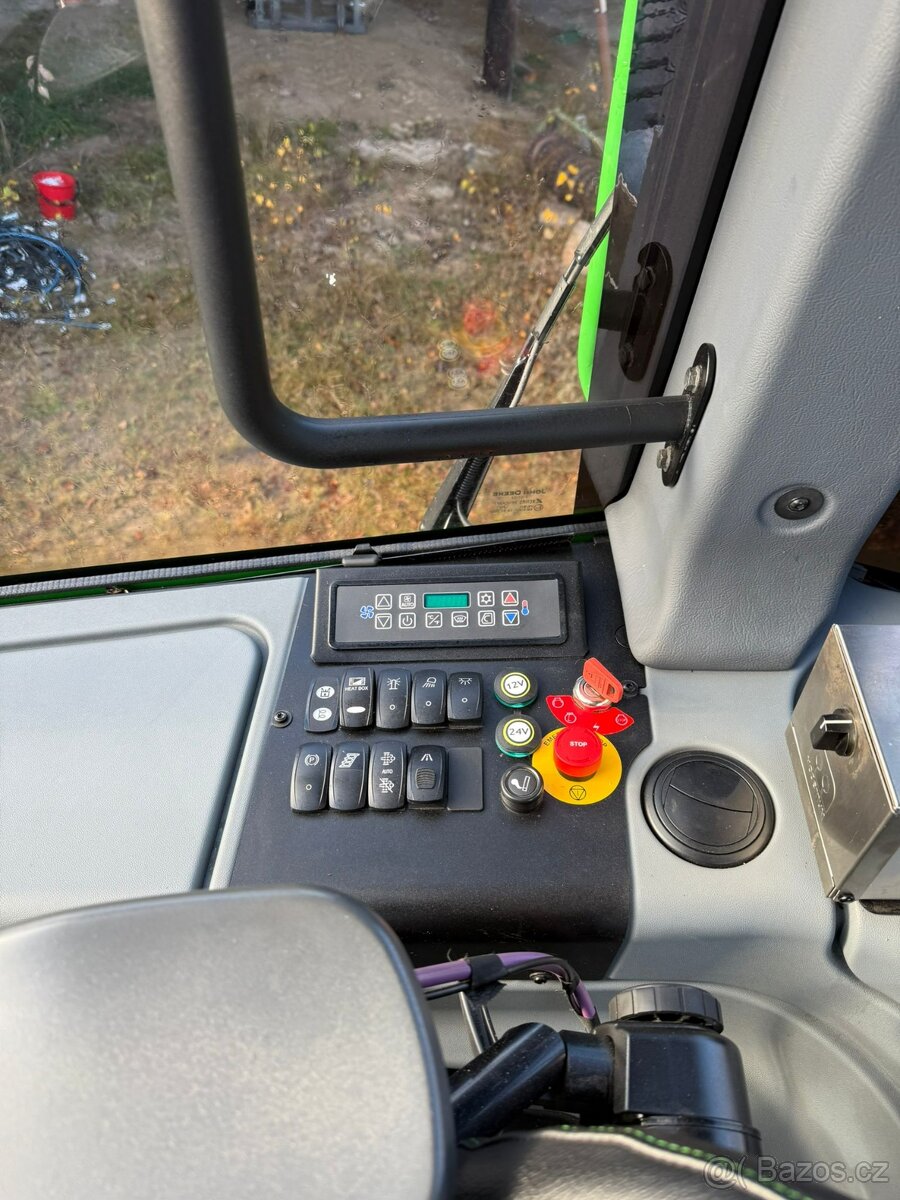 Vyvážecí souprava JOHN DEERE 1010G IBC - 7