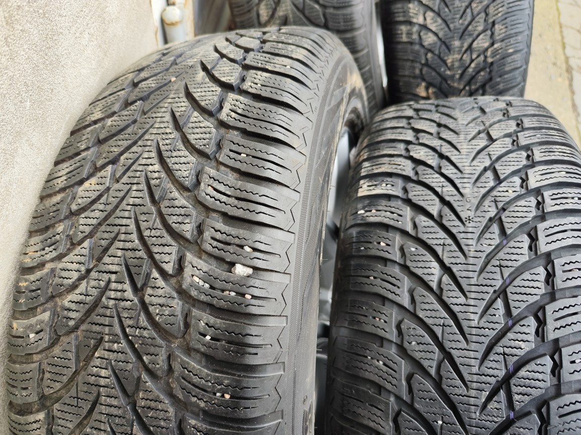 18"zimní alu 5x108 origo Volvo XC60 2.gen 235/60 Nokian - 7