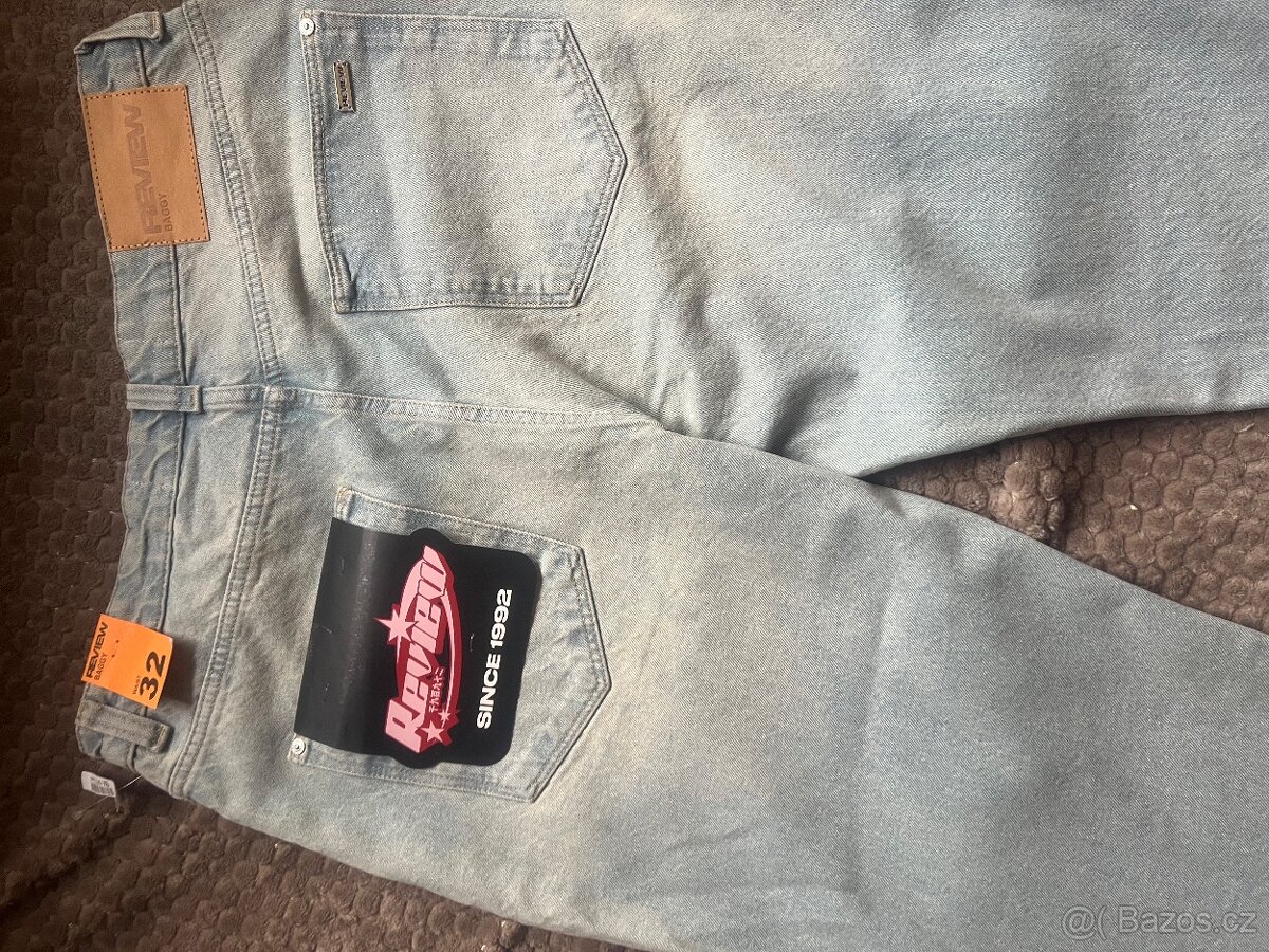 Tommy Hilfiger a Review (baggy / skate) - 7