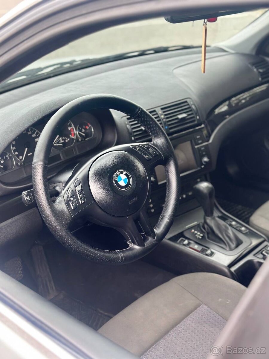 BMW E46 325xi - 7