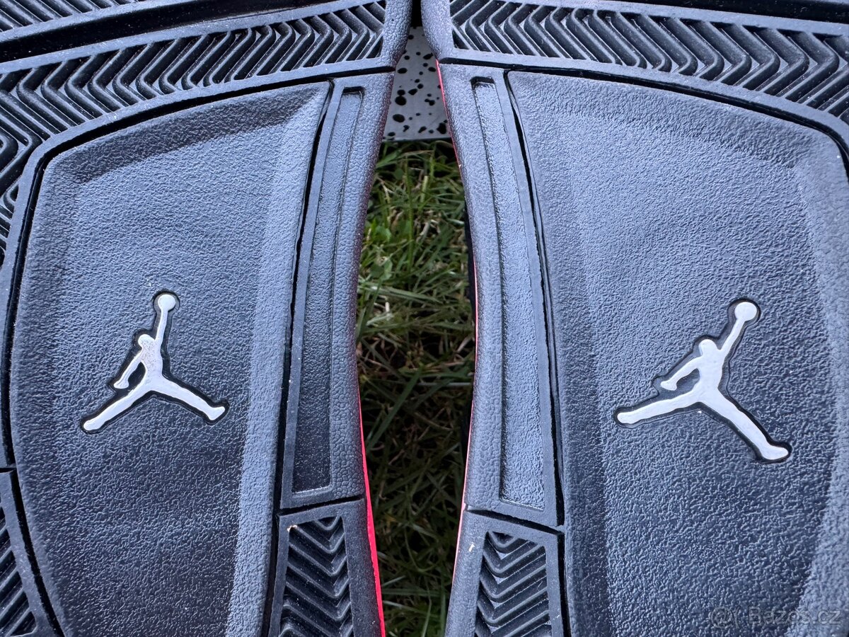 Jordan 4 - Red Thunder - 7