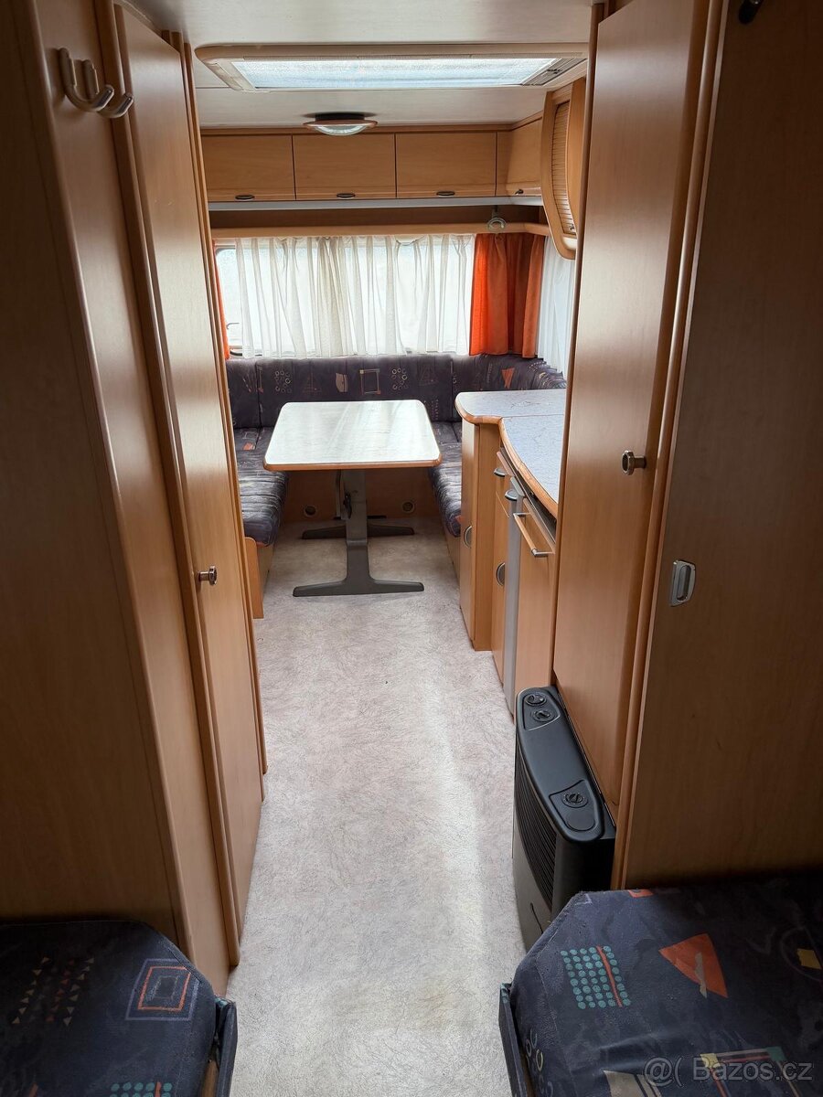 Karavan Wilk - Předstan - 7