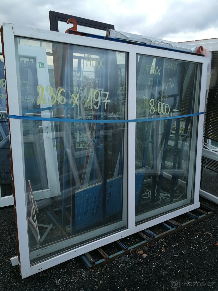 stěna plastová prosklená použitá - 7