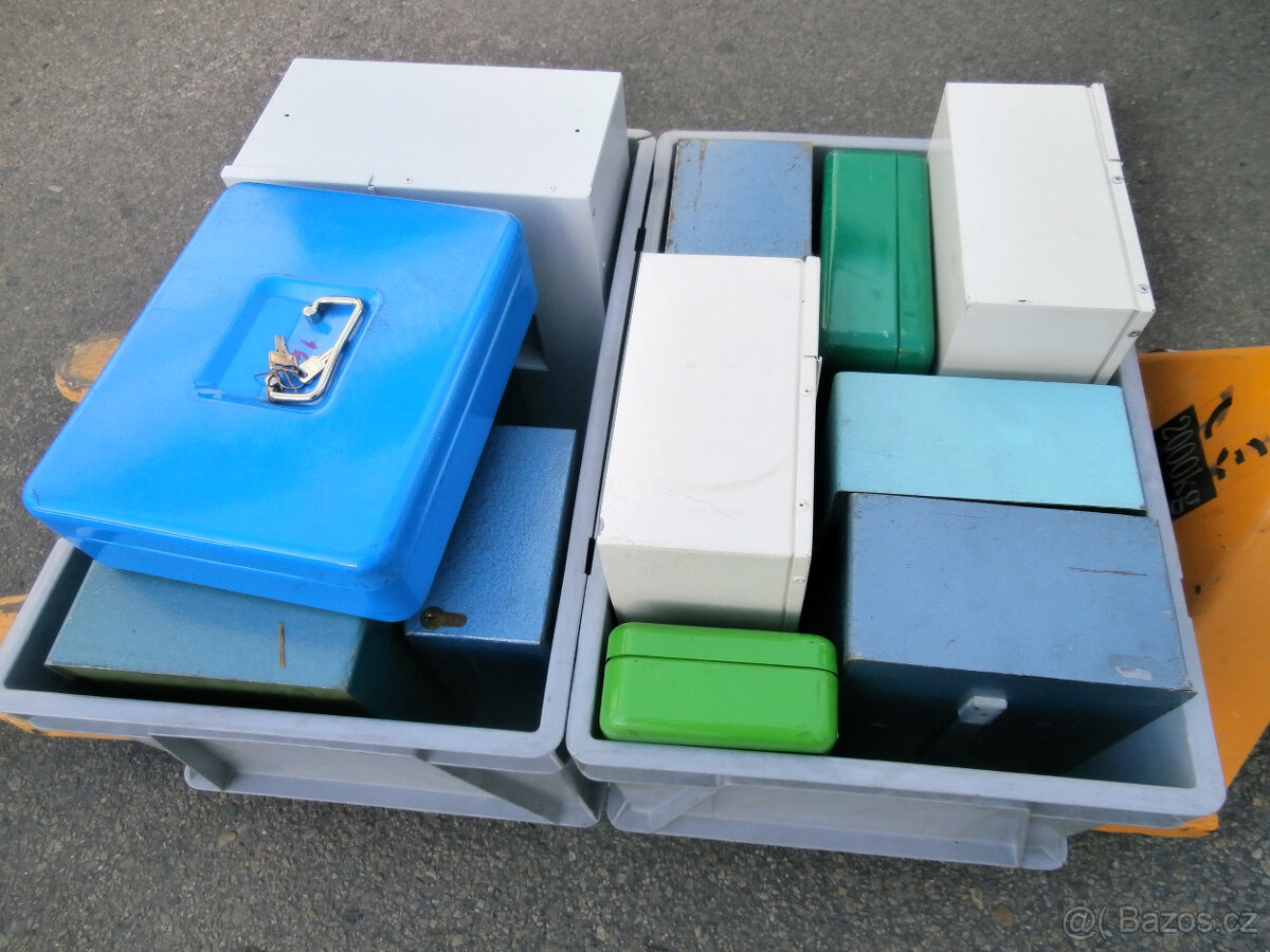 Trezor, kasička, pokladnička, střádanka více kusů od 300 kč - 7