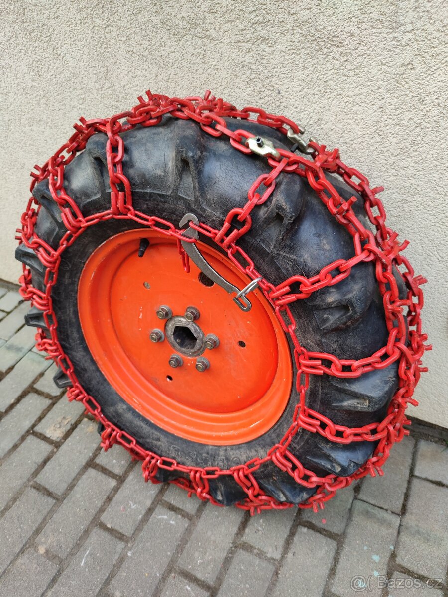 ZÁBĚROVÉ ŘETĚZY - 7