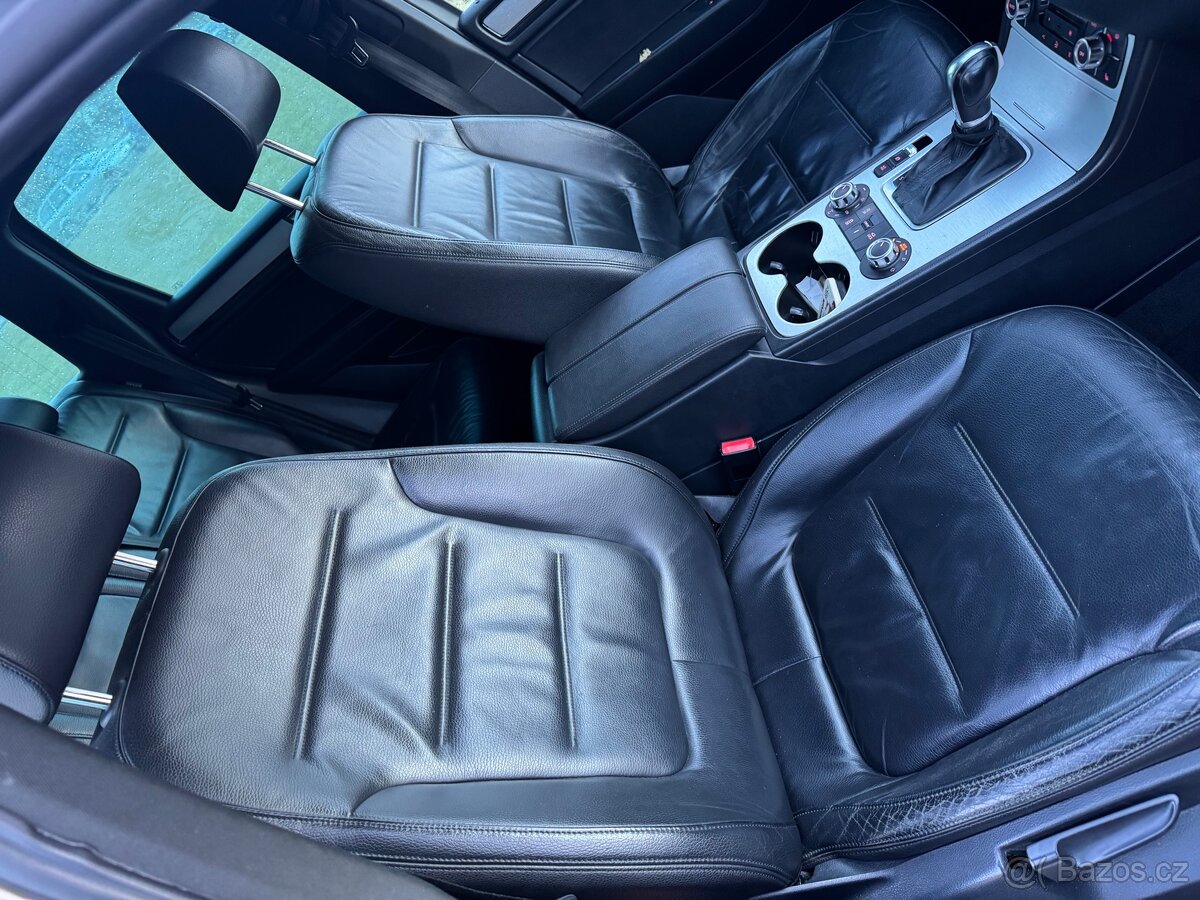 VW Touareg 3.0TDI 180KW 4X4 - 7