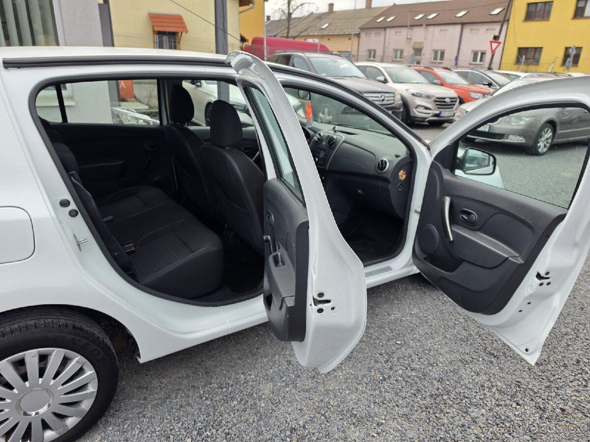 Dacia Sandero
1.2 - 7