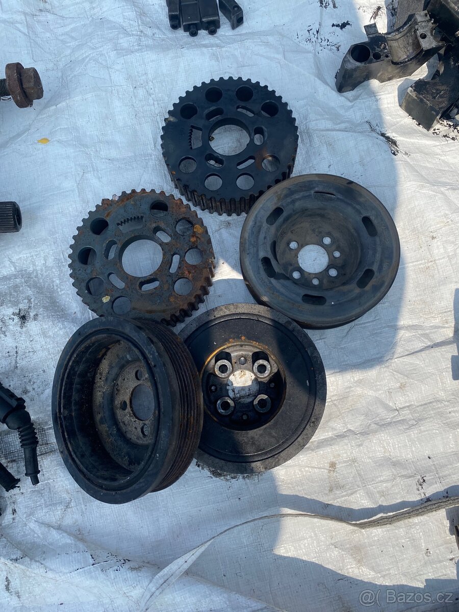 1.9 tdi PD 75/77/74/66/96kw díly motoru - 7