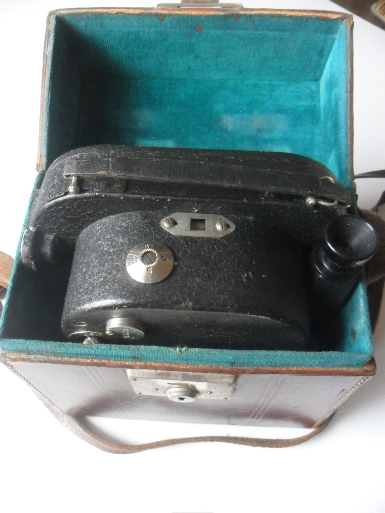 retro kamera Cine Nizo 16 - 7