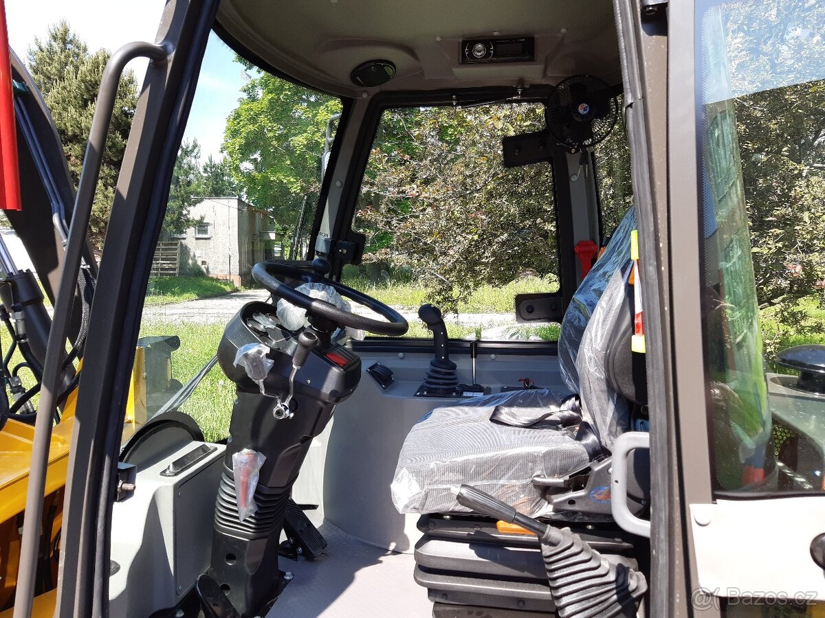 Čelní kolový, kloubový nakladač ZL13 - 7