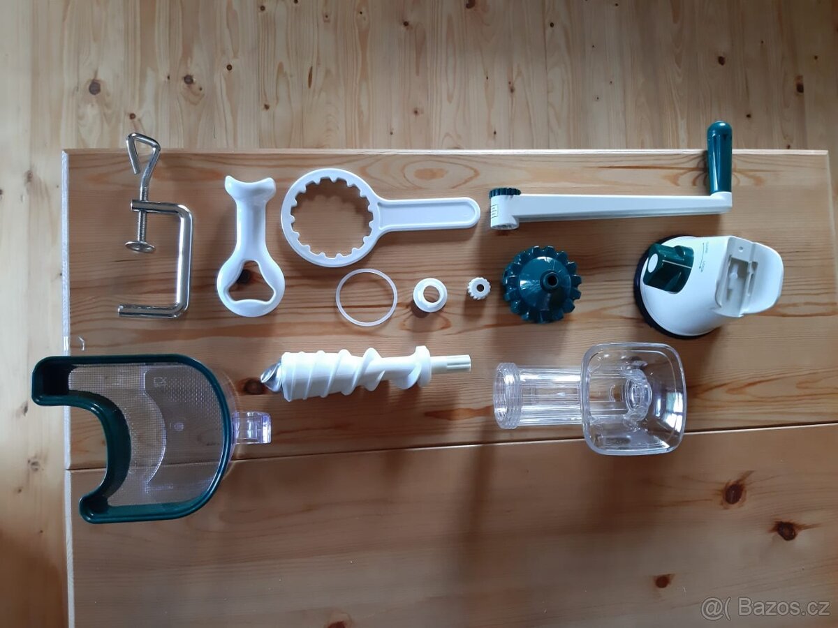 Ruční šnekový odšťavňovač Healthy juicer - 7