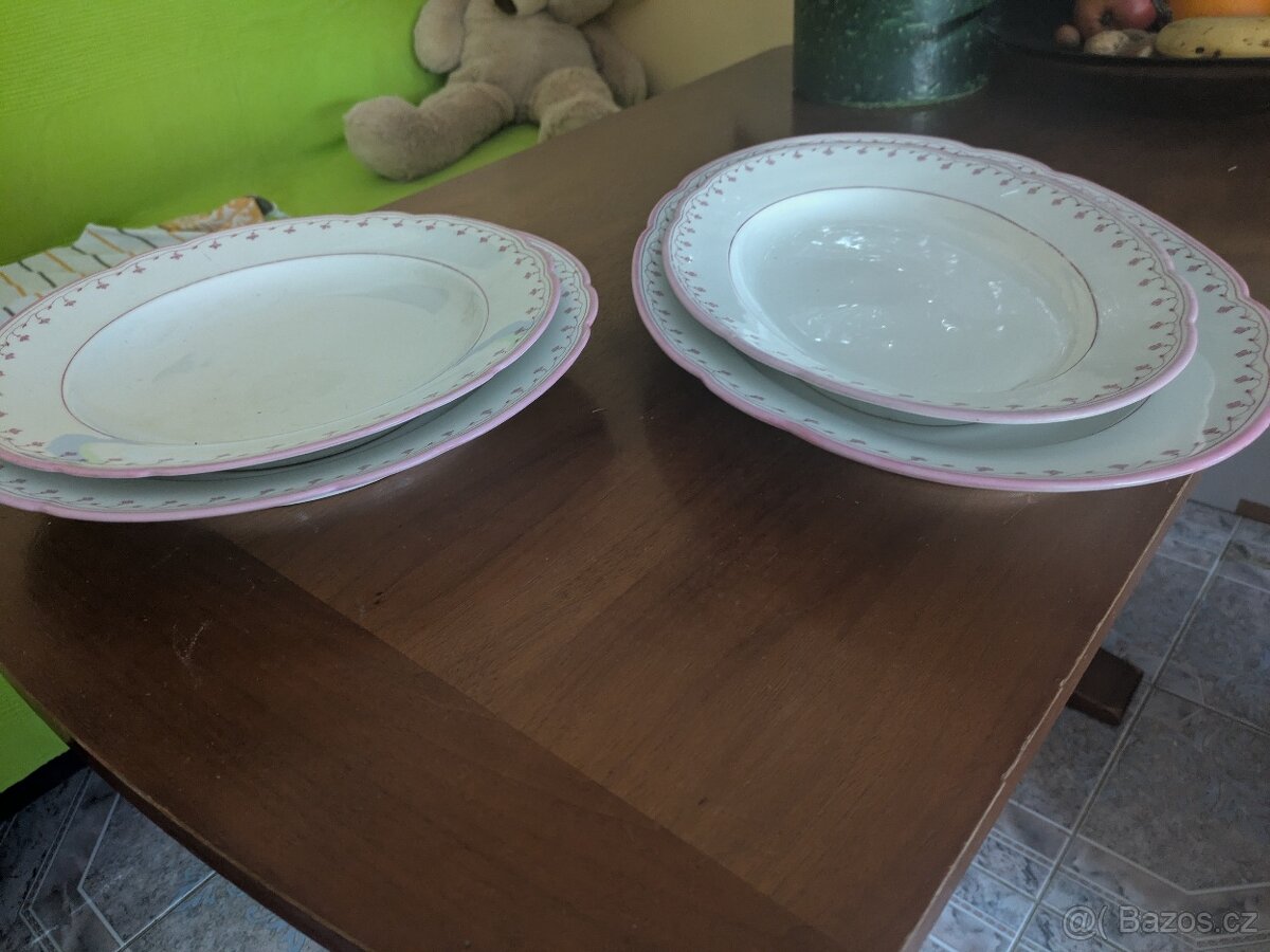 Porcelánový jídelní servis - 7