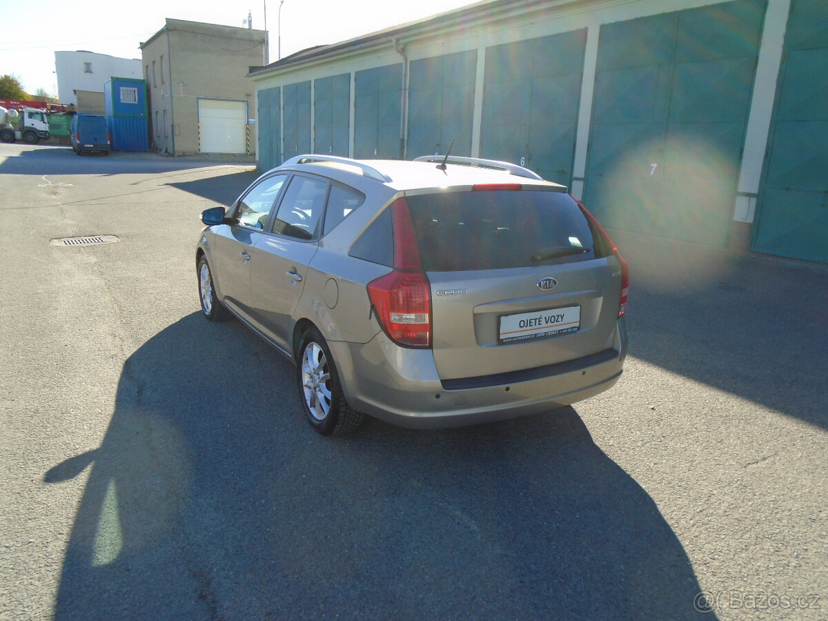 Kia Cee´d 1.6CRDi - 7