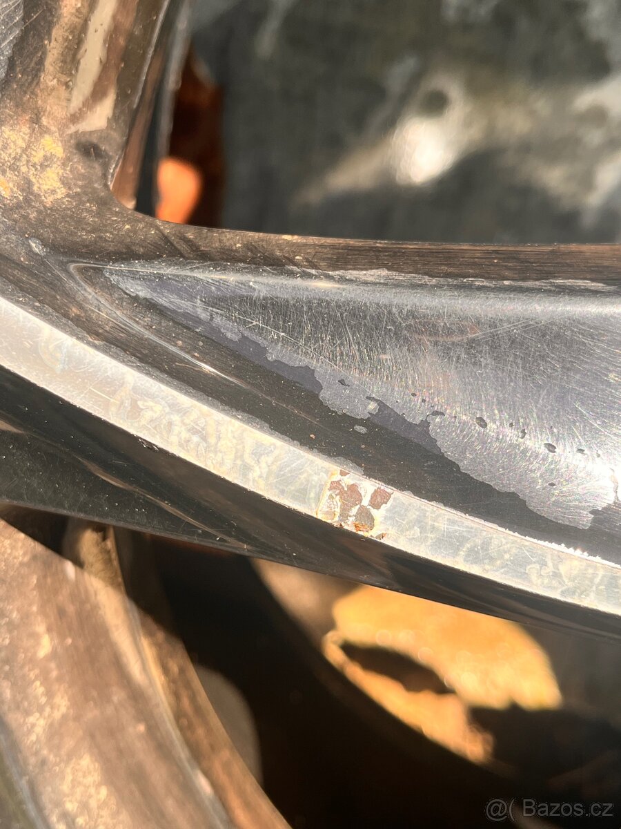 Prodám disky 235/60 r18 - 7