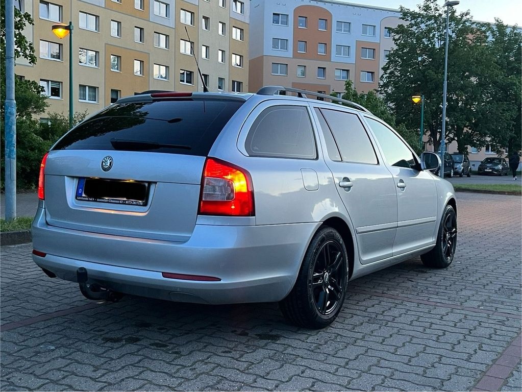 ŠKODA OCTAVIA TAXI PUJČOVNA BOLT UBER - 7