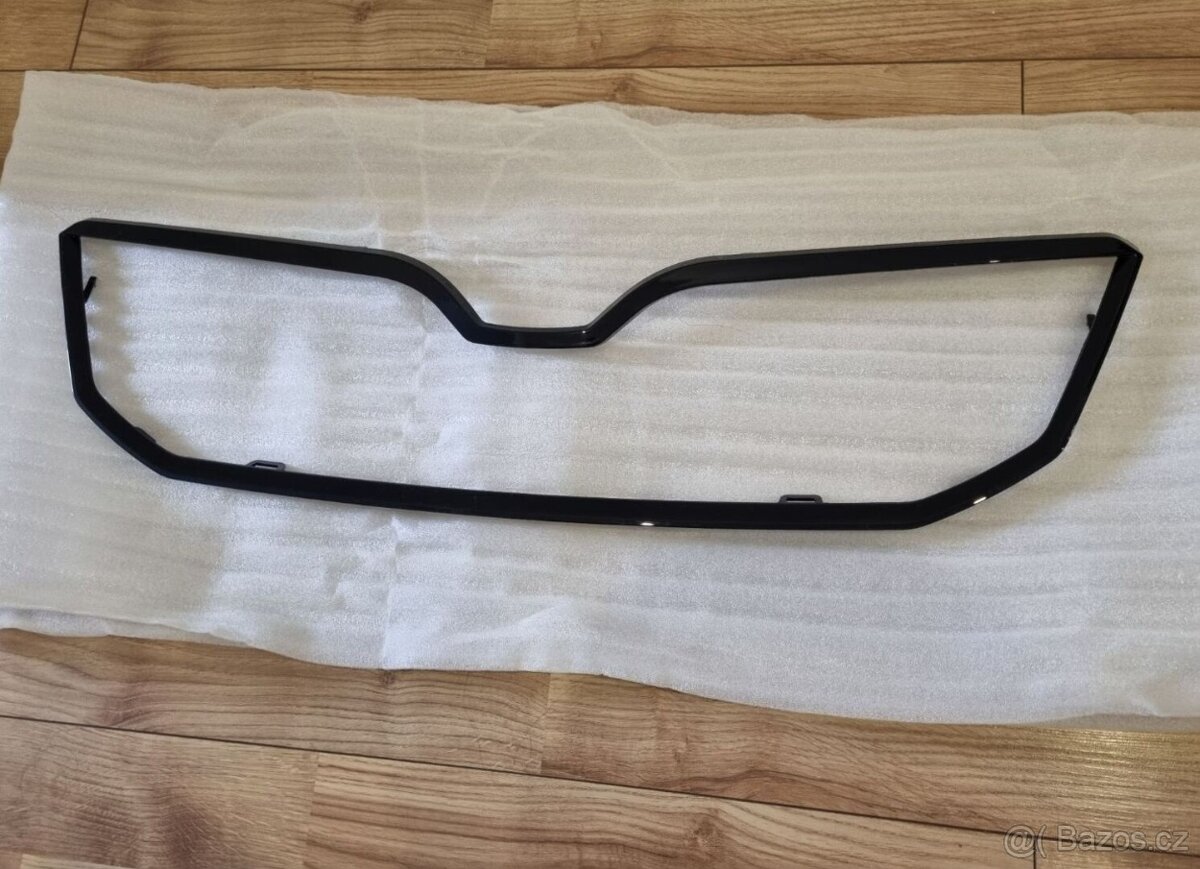 PREDNI MASKA RAMECEK GRILU MASKY CERNY - 7