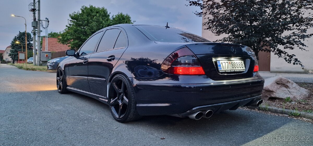 Mercedes E500 - 7