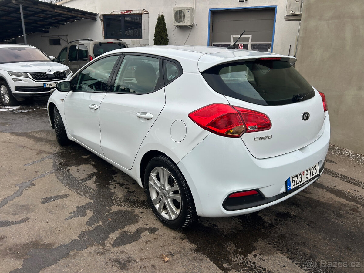 Kia Ceed r.v. 2014 1,6CRDi 94Kw - 7