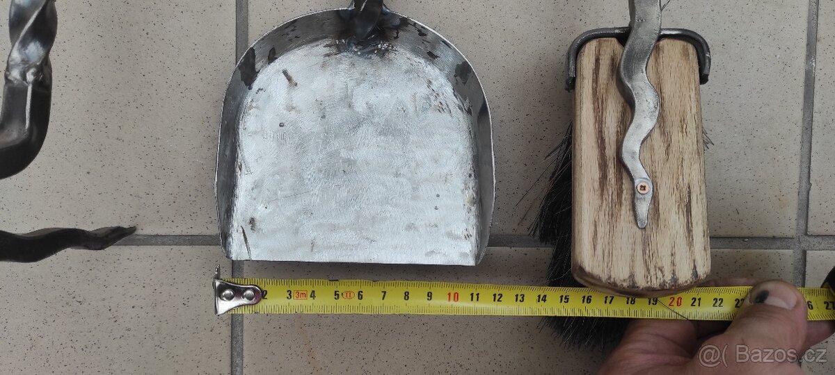 Kované nářadí ke krbu - 7