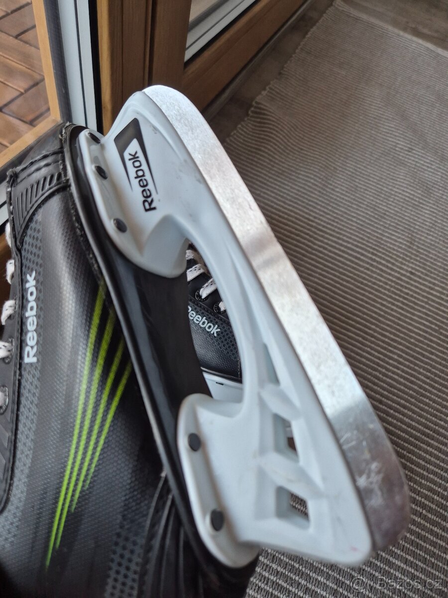 Lední brusle Reebok vel.33 - 7