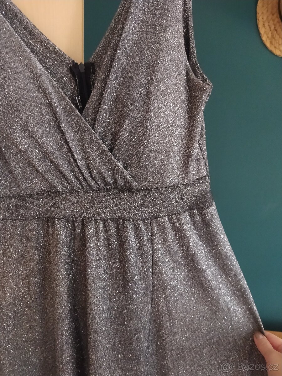 Trpytive plesove saty - 7