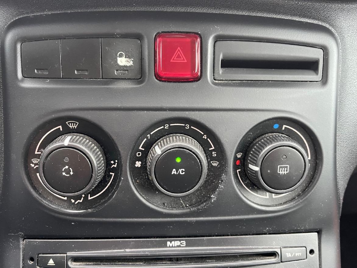 Citroën C3 Picasso 1.4 benzin / 2009 / zimní i letní kola - 7